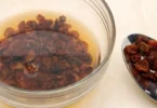 bienfaits pour la santé des raisins secs trempés et de l’eau de raisins secs